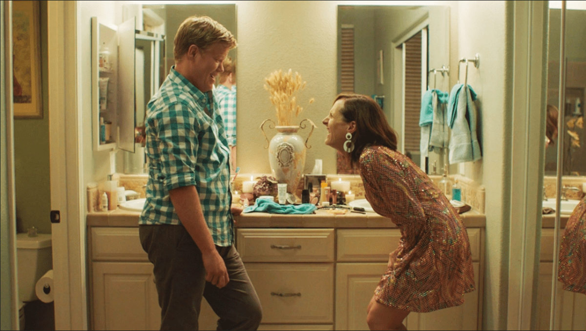 BEST LGBT MOVIES - OTHER PEOPLE (2016)